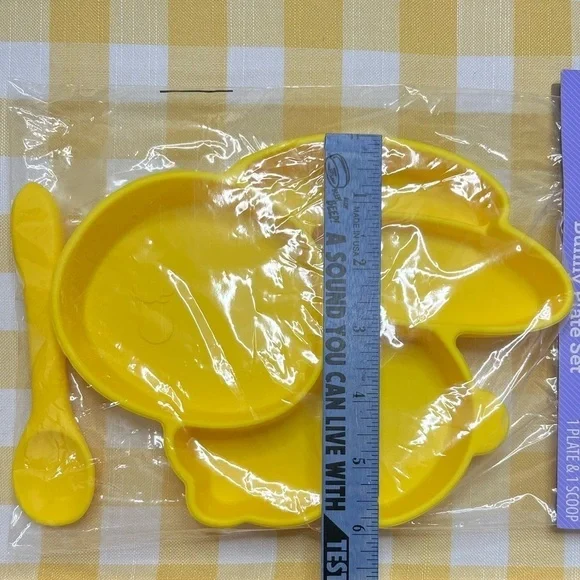 ♥️2 Silicone bunny food trays and matching spoons - Picture 8 of 9